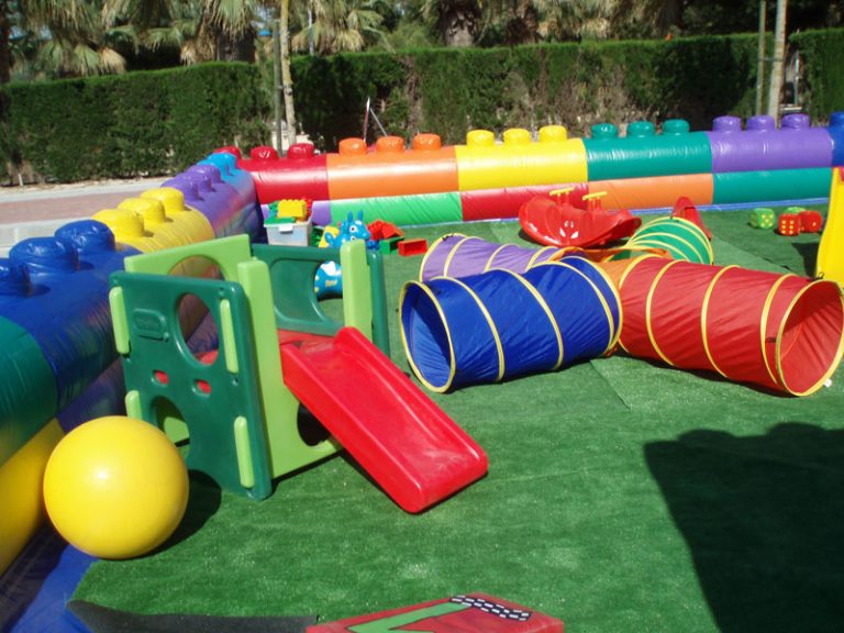 alquiler ludoteca hinchable alicante para eventos
